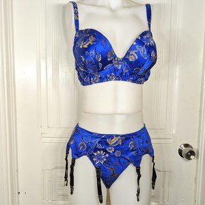 Versatile Fashions Blue Brocade Burlesque Garter Set Vintage 90s